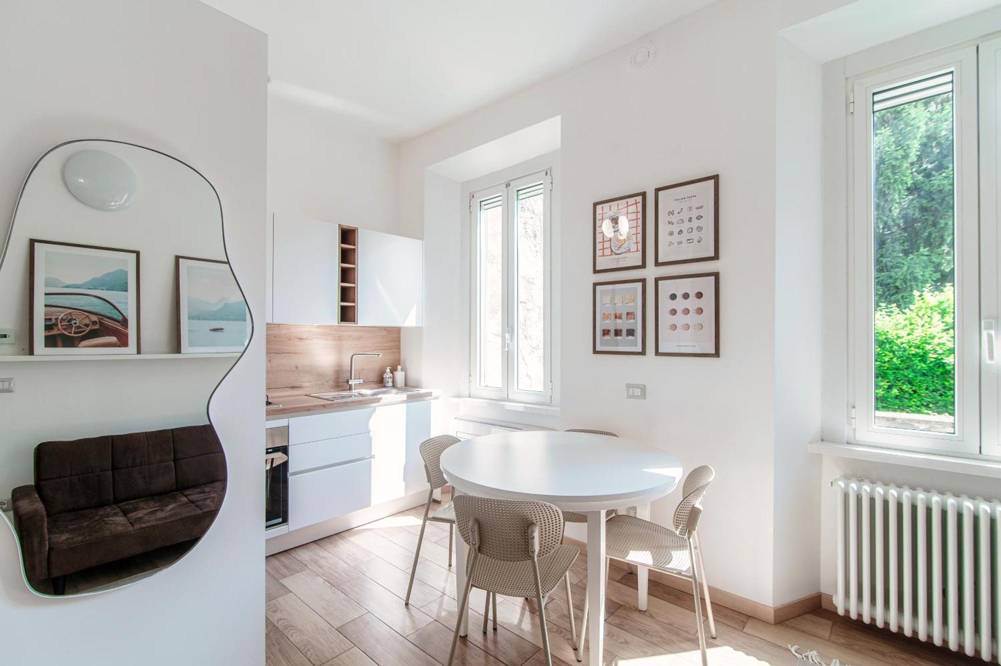 Casa Giulini - The House Of Travelers Apartment โกโม ภายนอก รูปภาพ